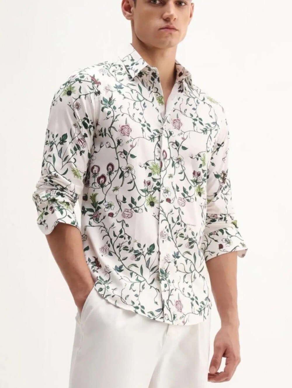 Rare Rabbit Men's White Floral Button-Up Shirt Size Large